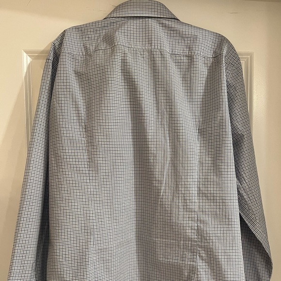 Hugo dress shirt, 17.5 neck - Picture 2 of 7